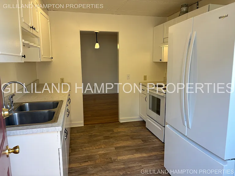 725 SW 7th St — Photo 14