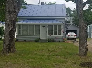 15 Summer St, Madison, ME 04950