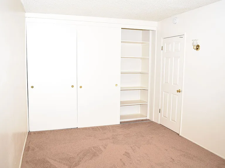 4167 Cherokee Ave — Photo 9
