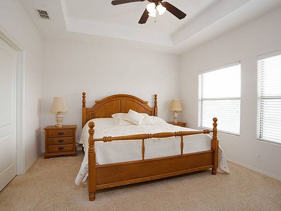 5th image of 48 Augusta Ct
