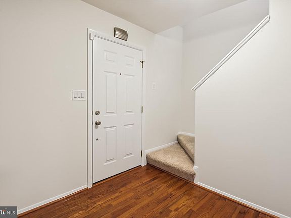 5th image of 9749 Pleasant Gate Ln
