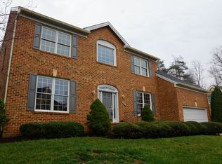 10004 Manor Pl, Fairfax, VA 22032