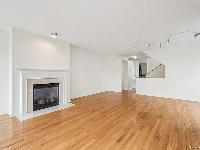 2 Leeward Dr — Photo 10