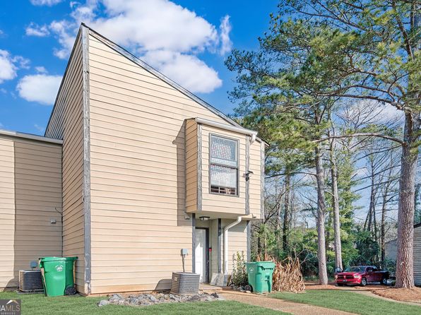 6036 Regent Mnr, Lithonia, GA 30058