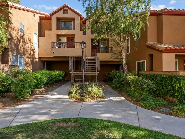 22715 Copper Hill Dr Unit 19, Santa Clarita, CA 91350