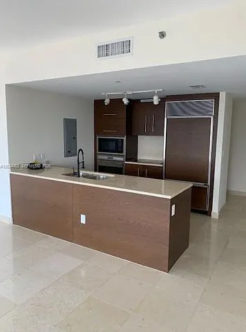 2 bed, 2.0 bath, $5,300 — Photo 2