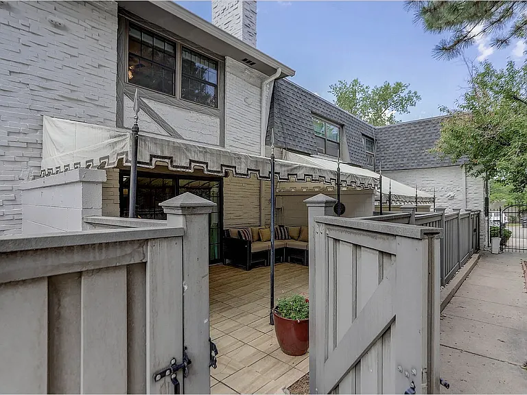 3528 S Ivanhoe St — Photo 29
