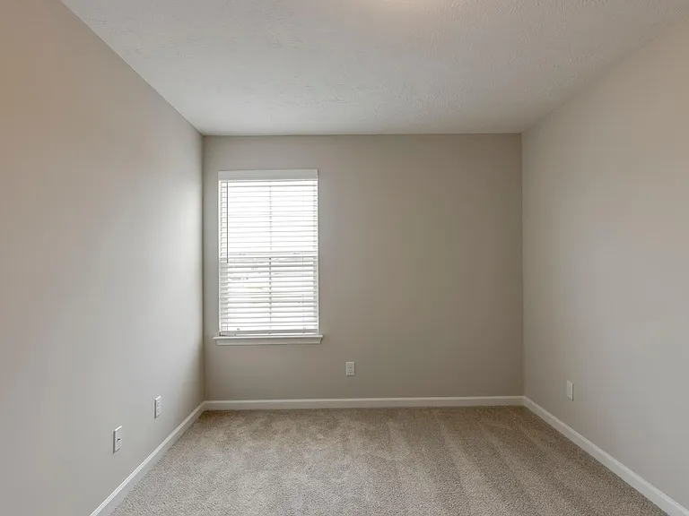 4333 Doral Dr — Photo 23