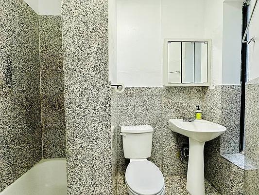 Rented by Bond New York | media 6