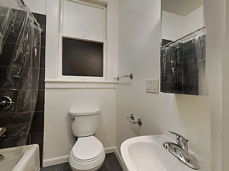 381 Turk St. — Photo 7