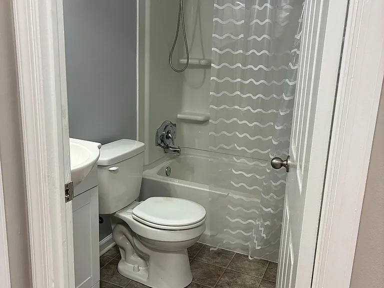 178 Elephant Rd #B13 — Photo 8