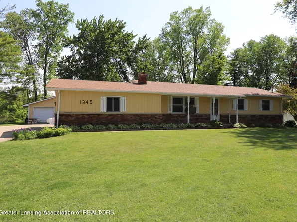 1345 W Stoll Rd, Dewitt, MI 48820
