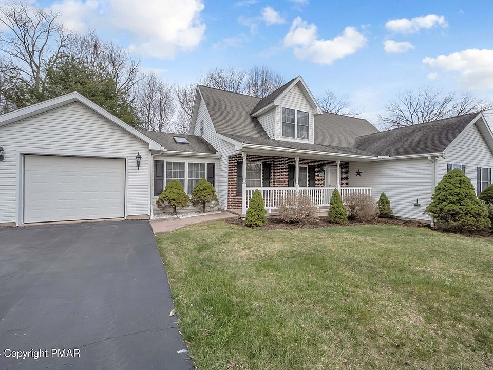 1st image of 307 Golden Oaks Dr