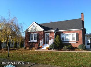 29 Oak St, Danville, PA 17821
