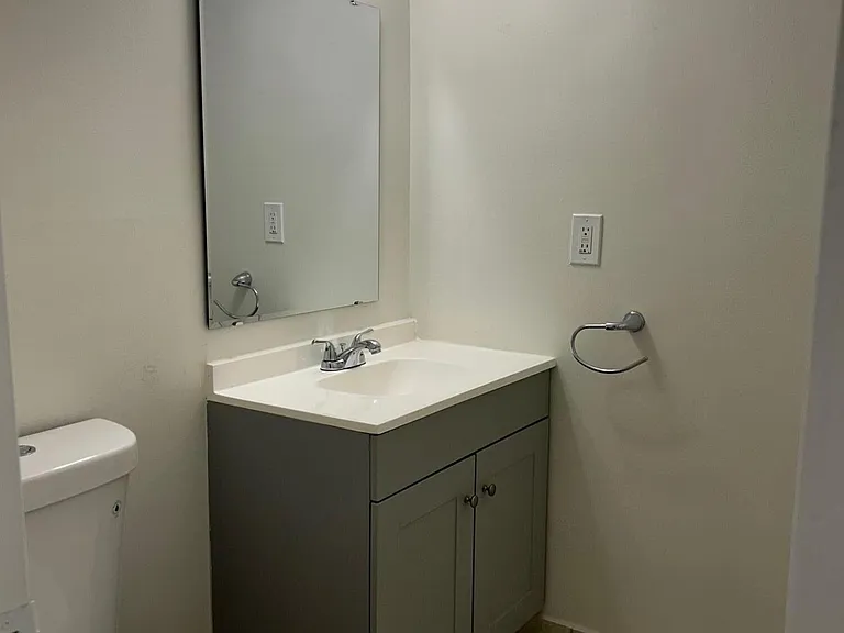 620 NW 13th St #15 — Photo 8