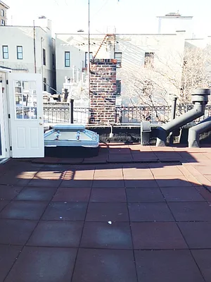 Rented by City Connections Realty | media 7