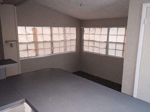 5th image of 5931 NW 42nd Ave