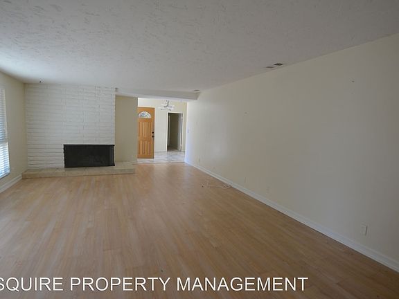 3rd image of 538 Calle Sequoia
