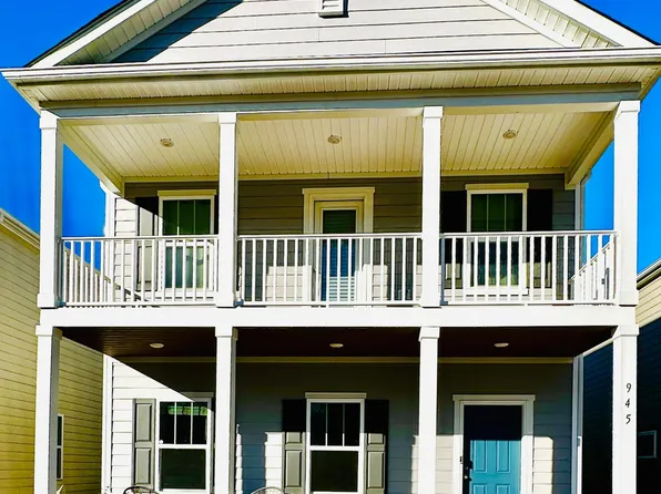 945 Mortar Ln, Cary, NC 27519