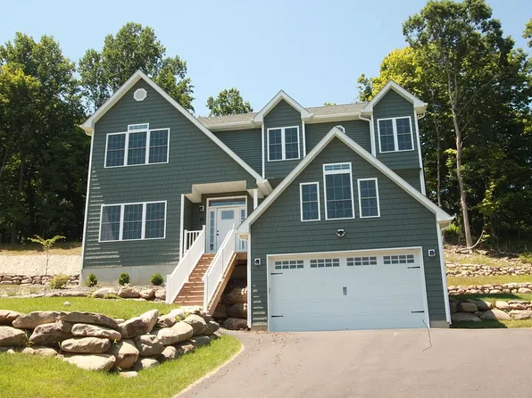 83 Frank St, New Windsor, NY 12553