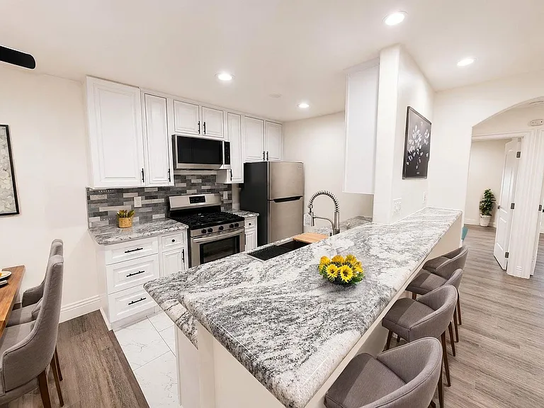 NoHo Liv Apartments — Photo 50