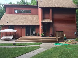 W8288 Collins Rd, Iron Mountain, MI 49801