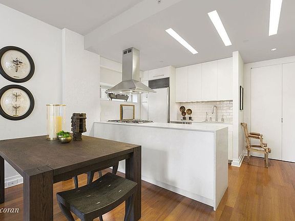 3rd image of 39 E 29th St #18-A