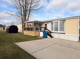 11338 Armstrong Dr S, Saginaw, MI