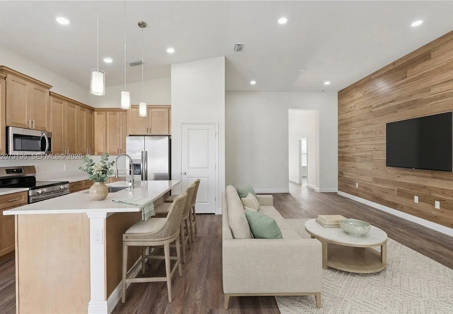 4 bed, 2.0 bath, $3,600 — Photo 1