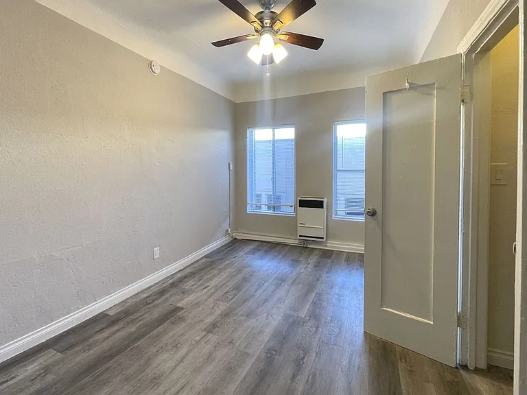 Burlington Apts...NY Style Charm...Upgrade Apartments Available! CALL NOW! — Photo 4
