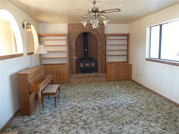 3rd image of 1557 W Avenue L12
