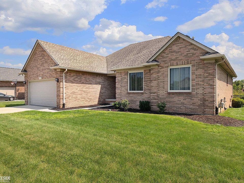 1st image of 47622 Clairmont Ln