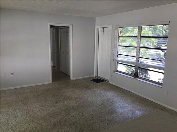 5th image of 2609 NE 32nd St