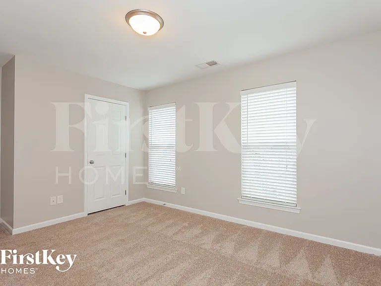 15507 Troubadour Ln — Photo 7