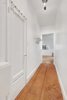 Rented by Cooper & Cooper Real Estate | media 16