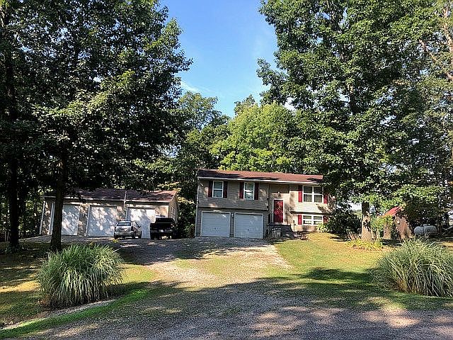 1st image of 7175 Lakeside Dr