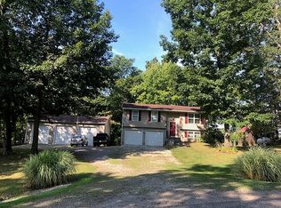 7175 Lakeside Dr, Shreve, OH 44676