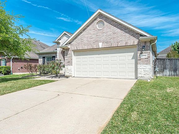 3rd image of 11526 Staffordale Ct