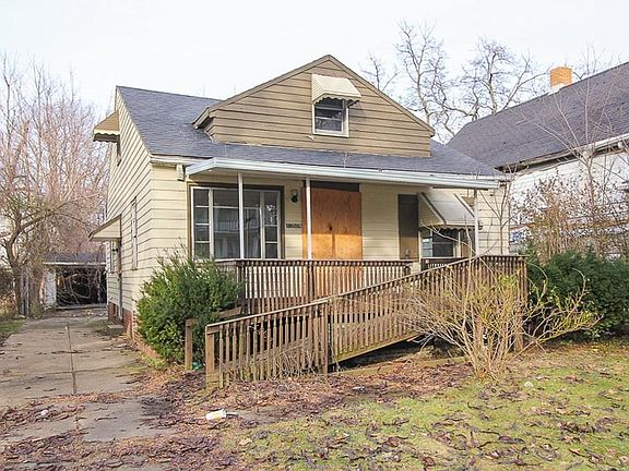 2nd image of 13509 Crennell Ave