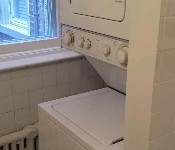 1953 Locust St #2R — Photo 20
