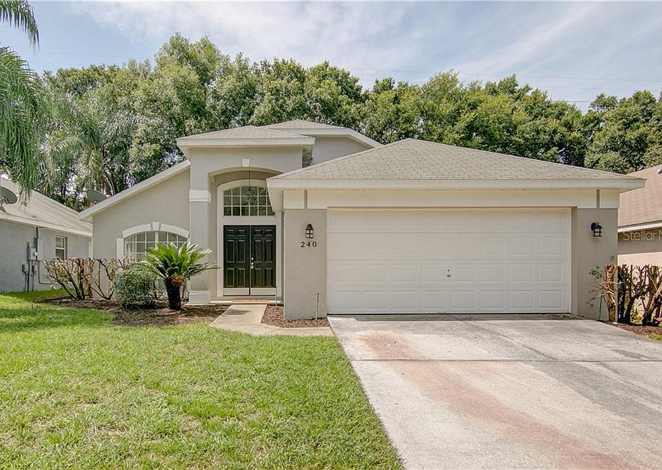 1st image of 240 Easton Cir