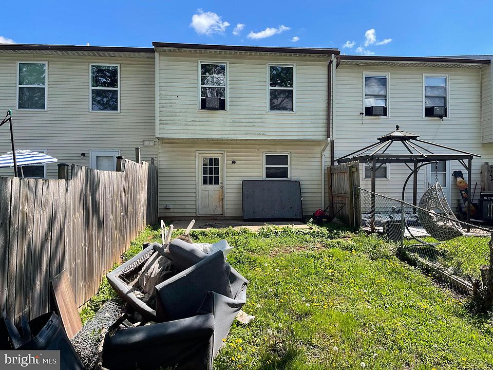 2nd image of 134 Carnival Dr