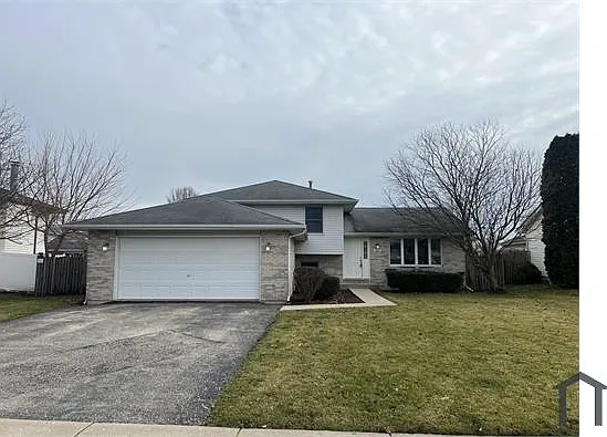 2110 Mystic Dr