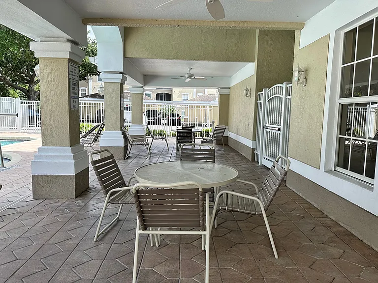 6052 Westgate Dr #203 — Photo 27