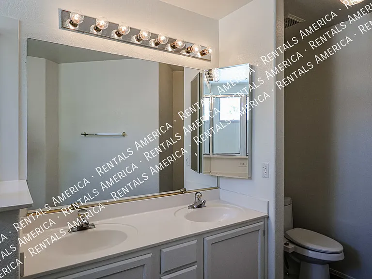8849 S 51st St #1 — Photo 30