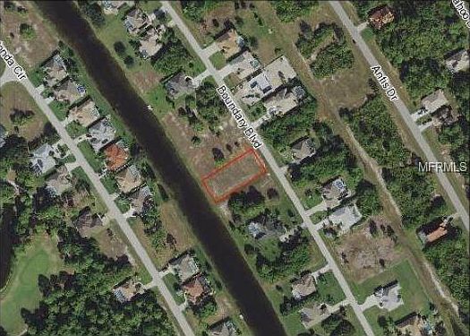 2nd image of 768 Boundary Blvd