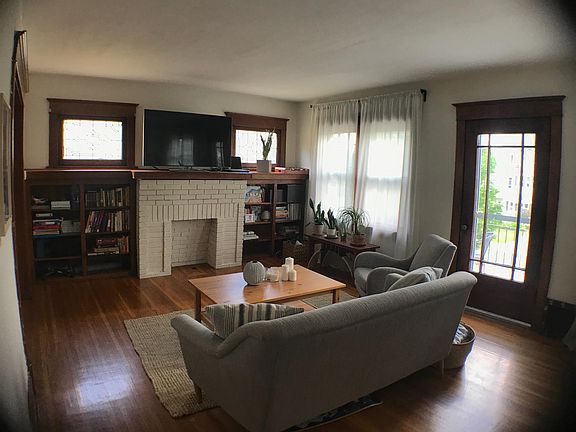 2nd image of 66 Shoreham Pkwy