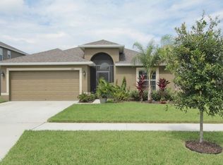 2421 Dakota Cliff St, Ruskin, FL 33570