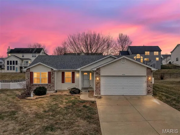 1838 Somerset Hollow Ln, Wentzville, MO 63385