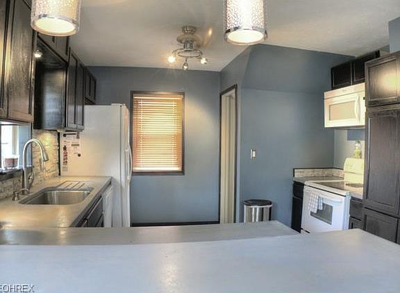 4th image of 5102 Torrington Ave